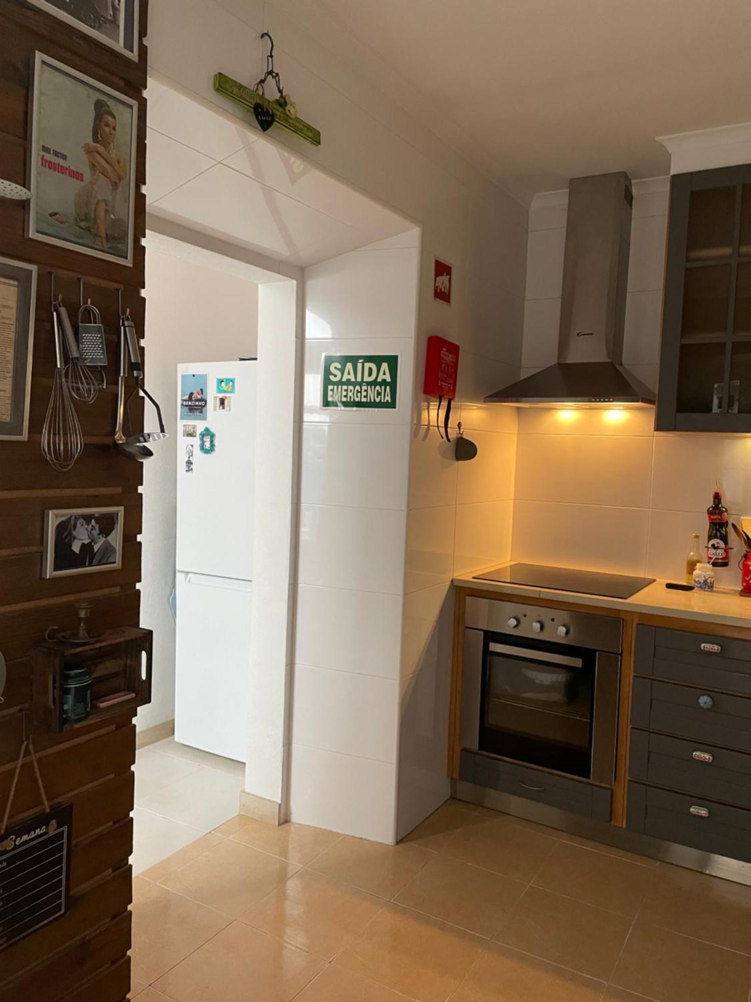 Casa Dos Poetas Hostel Caldas Da Rainha Bagian luar foto